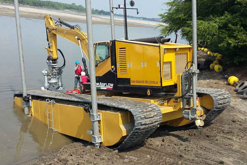 Australian Dragflow Amphibious Dredgers